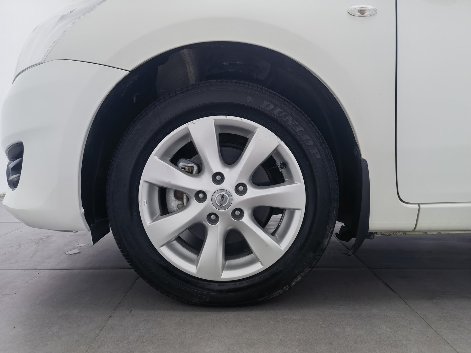 Used Nissan Tiida 2014 1.6 AT