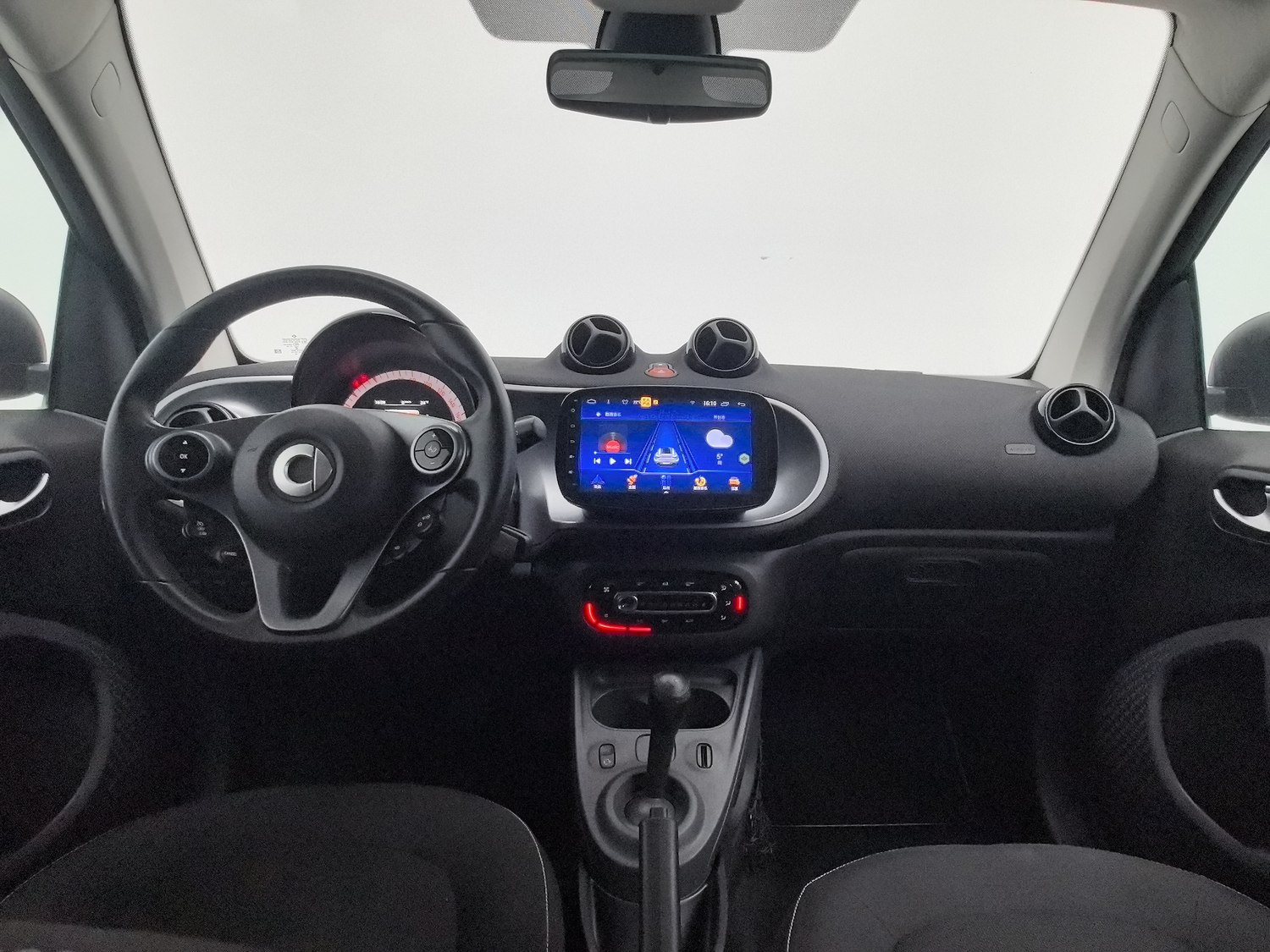 Used smart fortwo 2018 1.0 AT