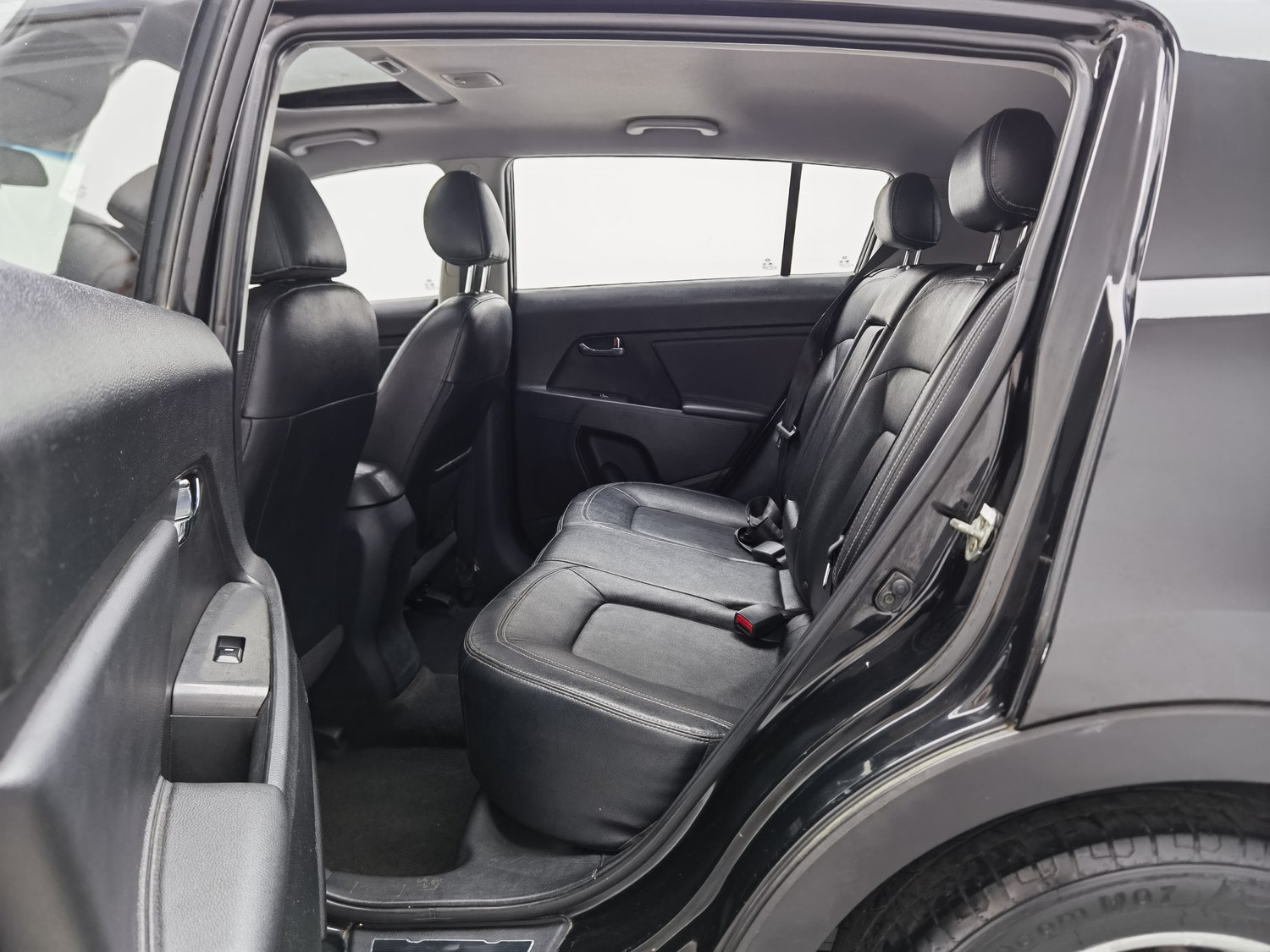 Подержанный Kia Sportage 2012 года выпуска, 2.0 AT