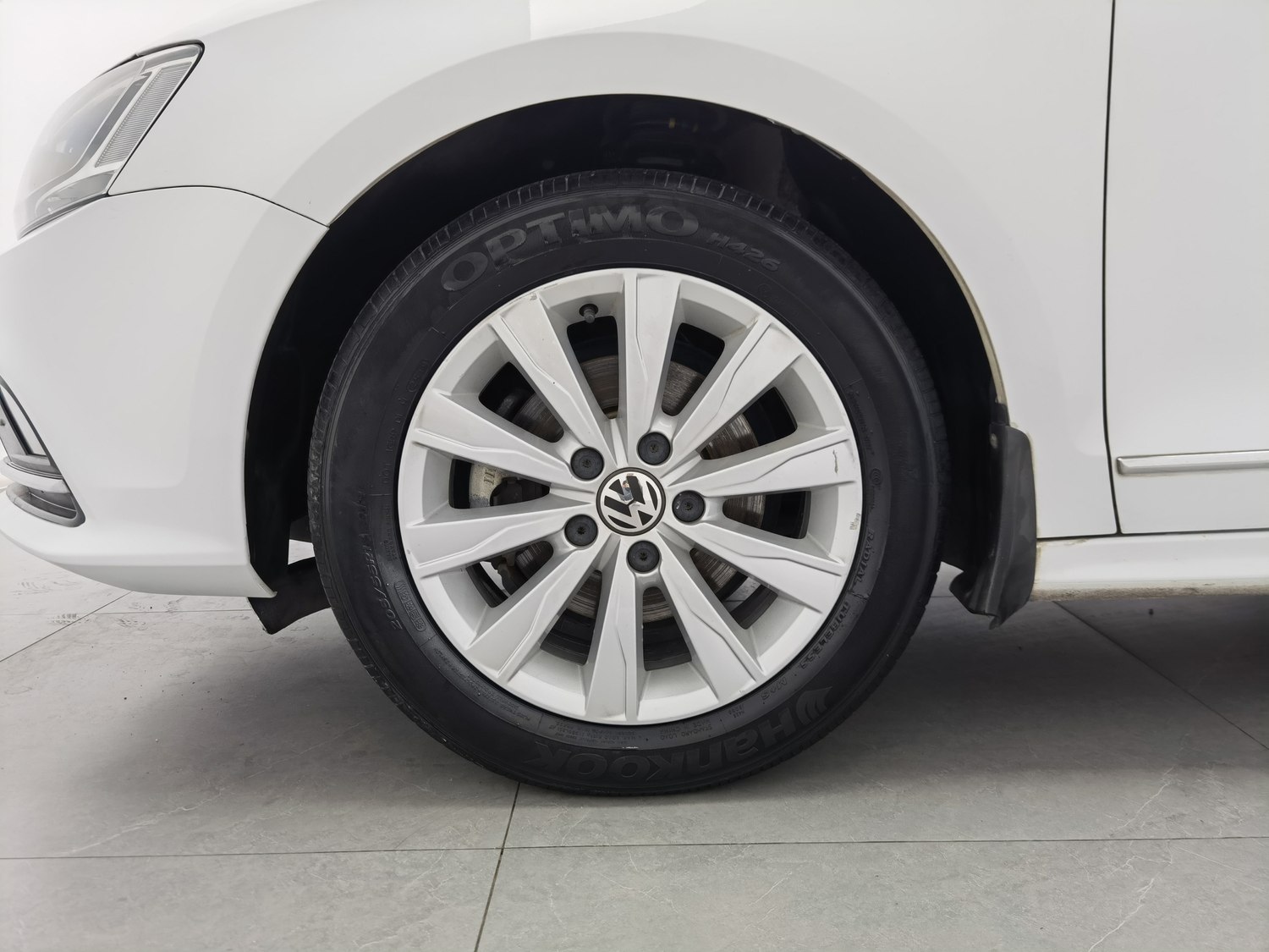 Used Volkswagen Sagitar 2015 1.6 AT