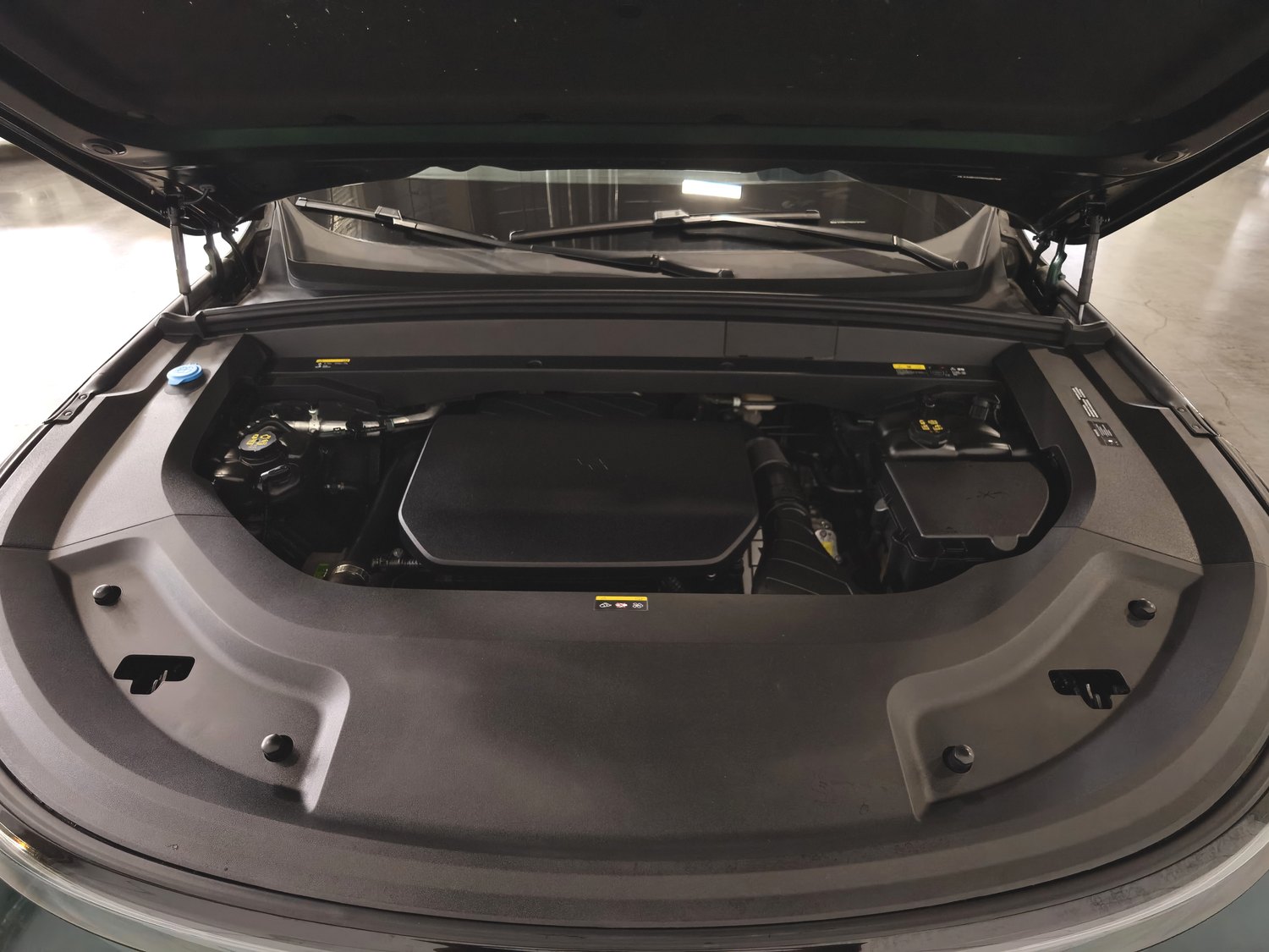 Used Li Auto L9 2024 1.5 AT