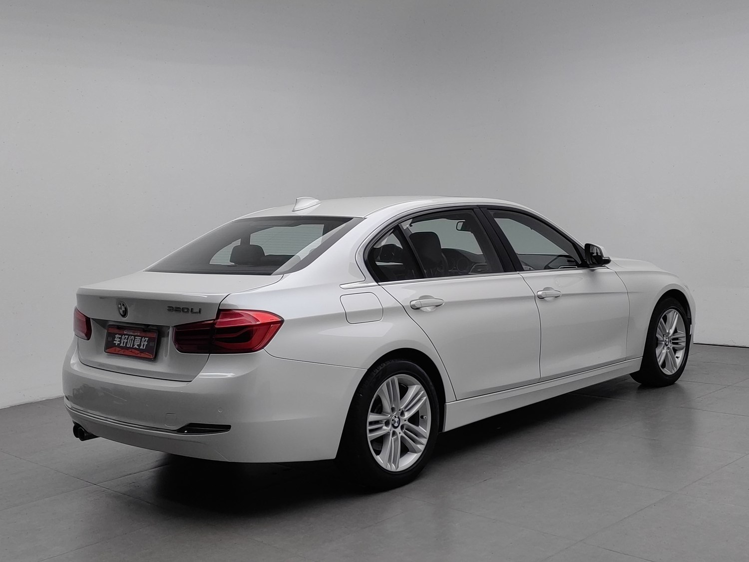 Used BMW THE3 2017 2.0 AT