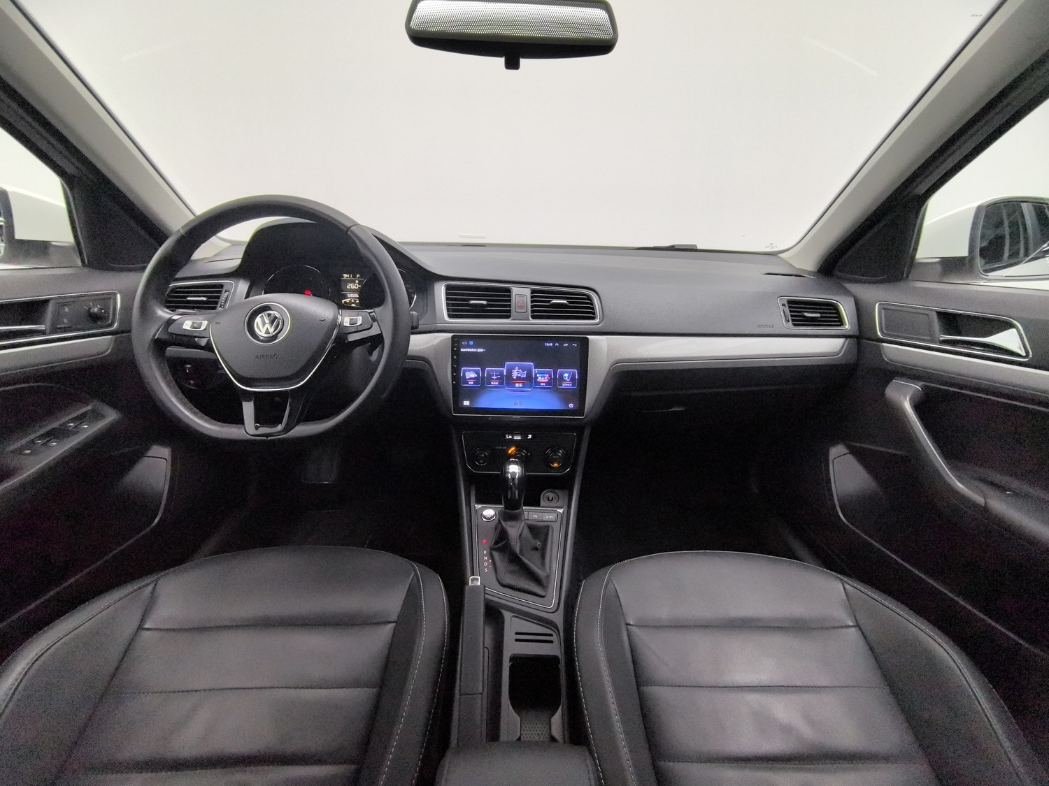 Used Volkswagen Gran Lavida 2017 1.2 AT