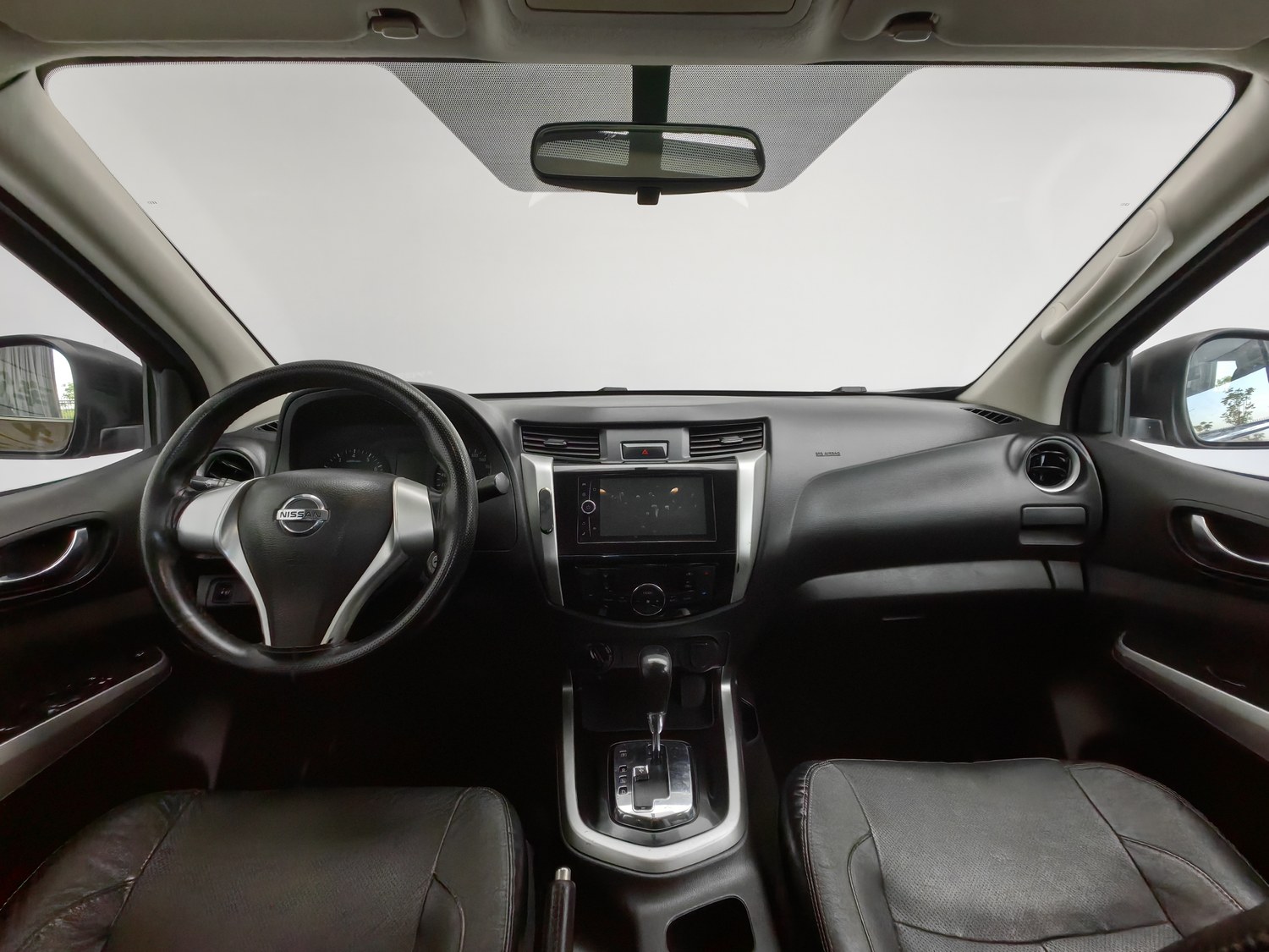 Used Nissan Navara 2017 2.5 AT