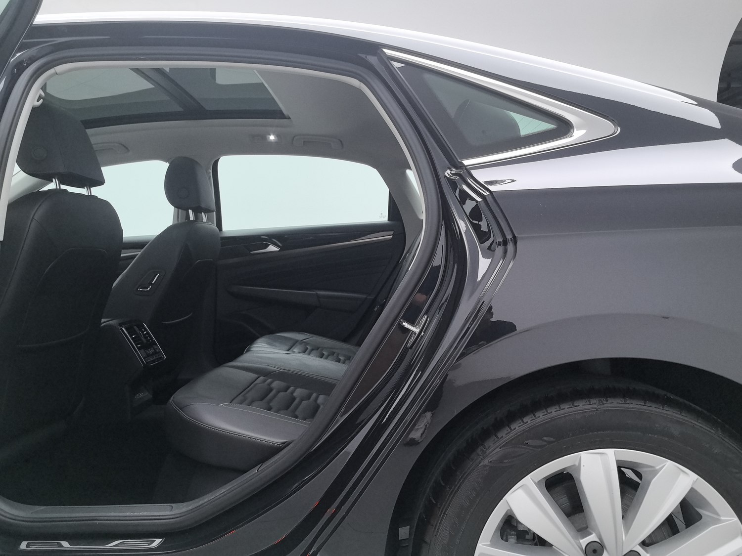 Used Volkswagen Passat 2019 2.0 AT