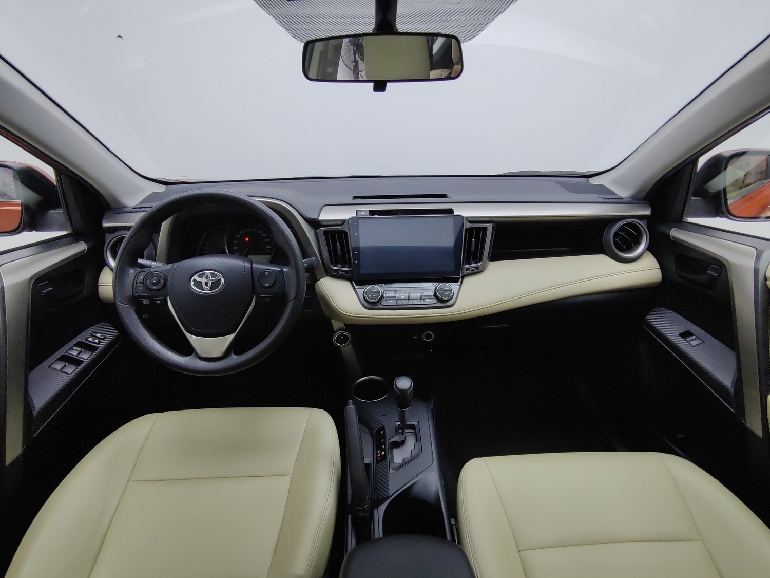 Used Toyota RAV4 2015 2.0 AT