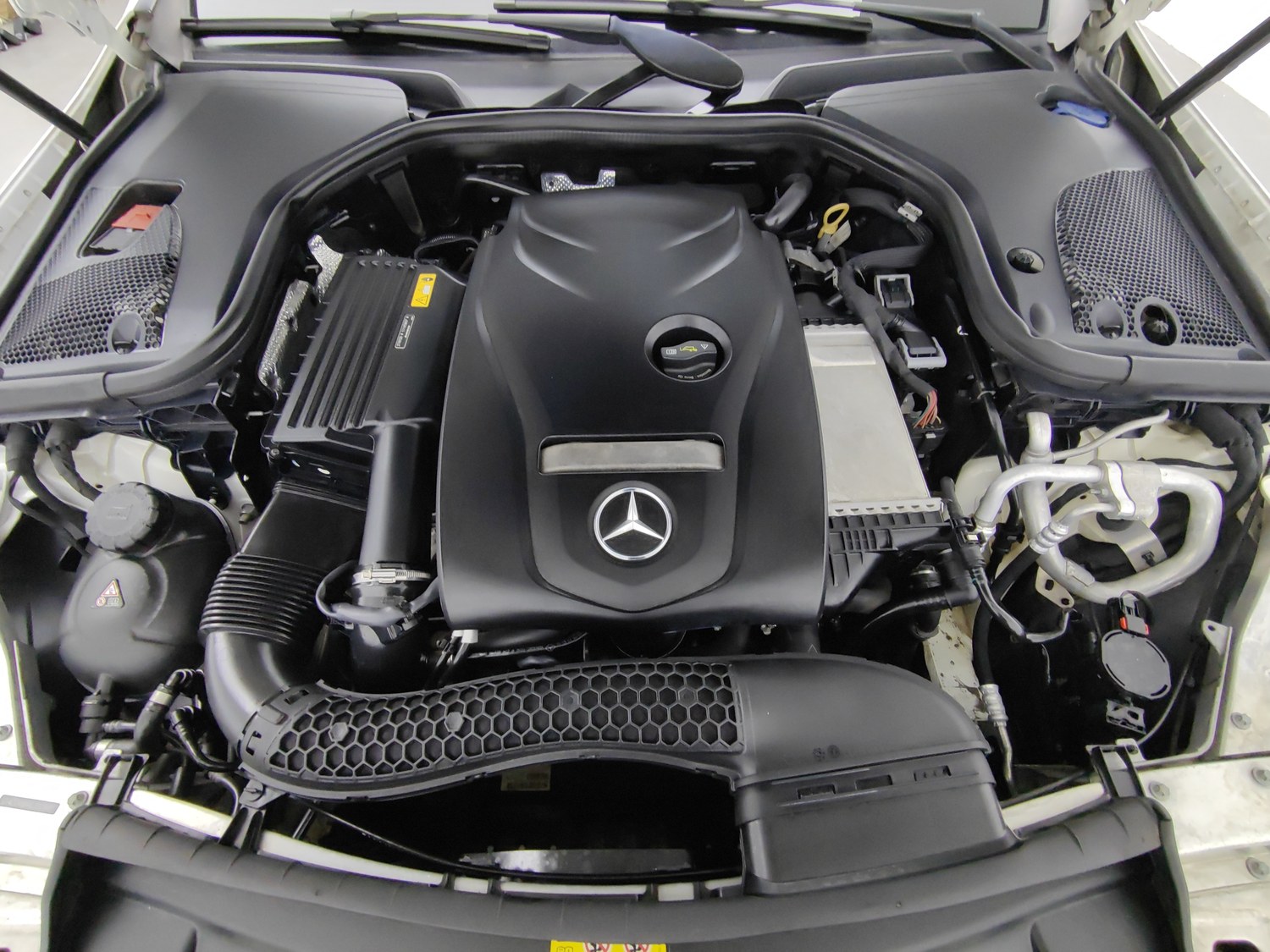 Used Mercedes-Benz E-Class 2019 2.0 AT