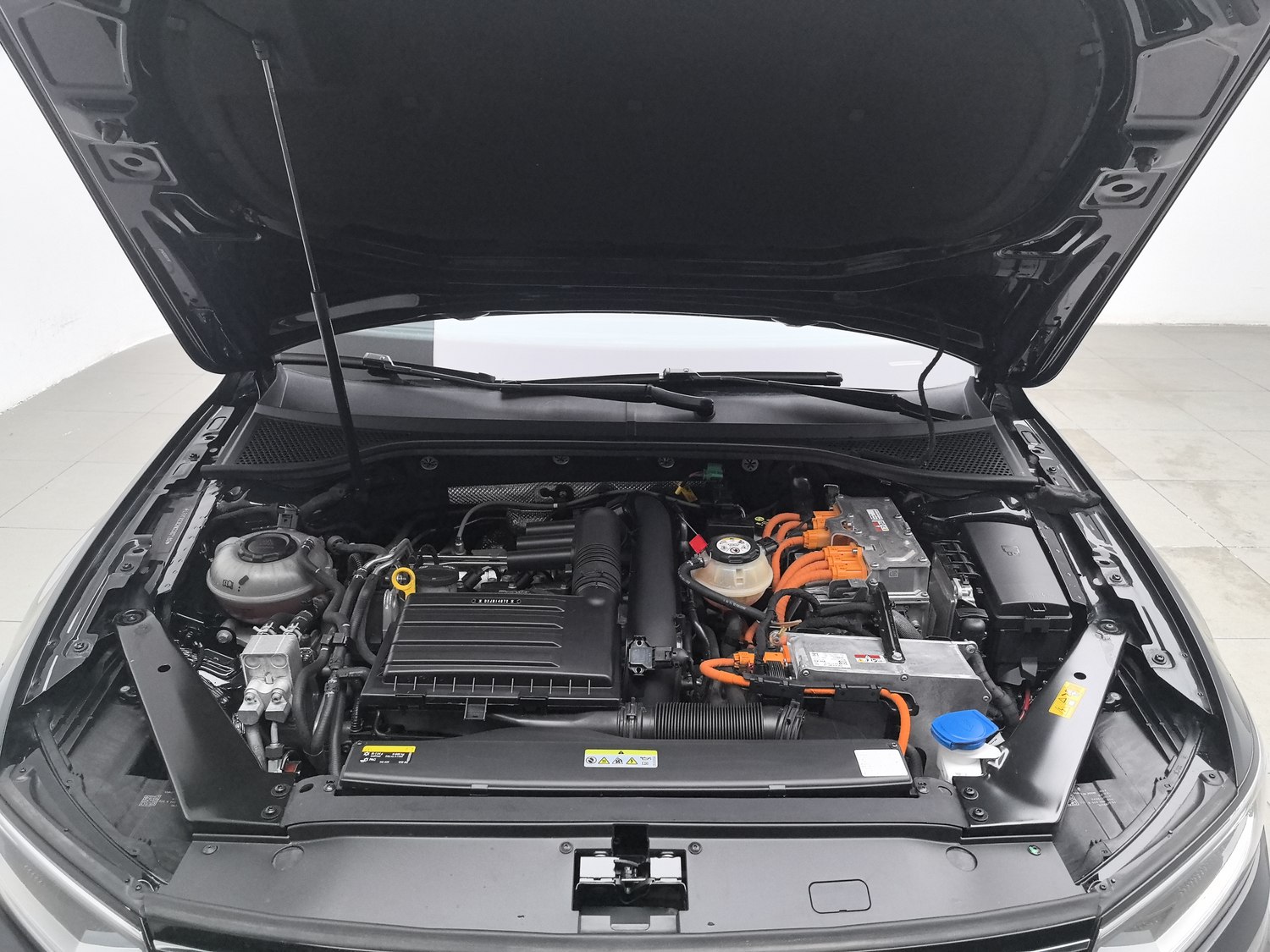 Used Volkswagen Magotan GTE 2022 1.4 AT