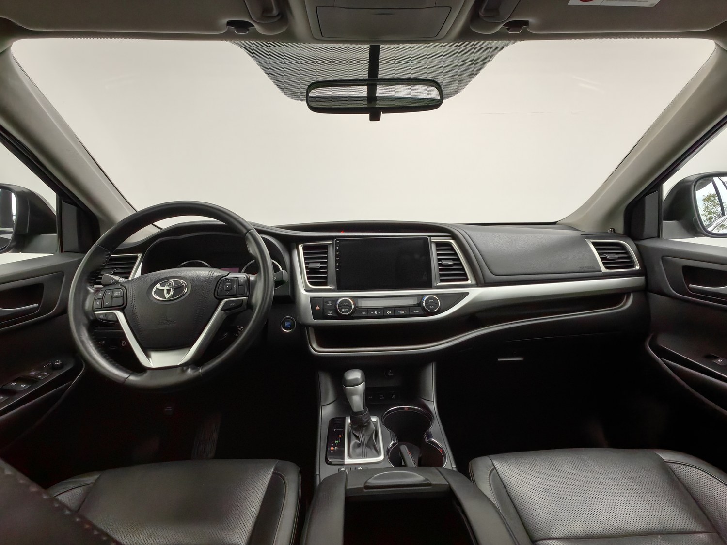 Used Toyota Highlander 2015 2.0 AT