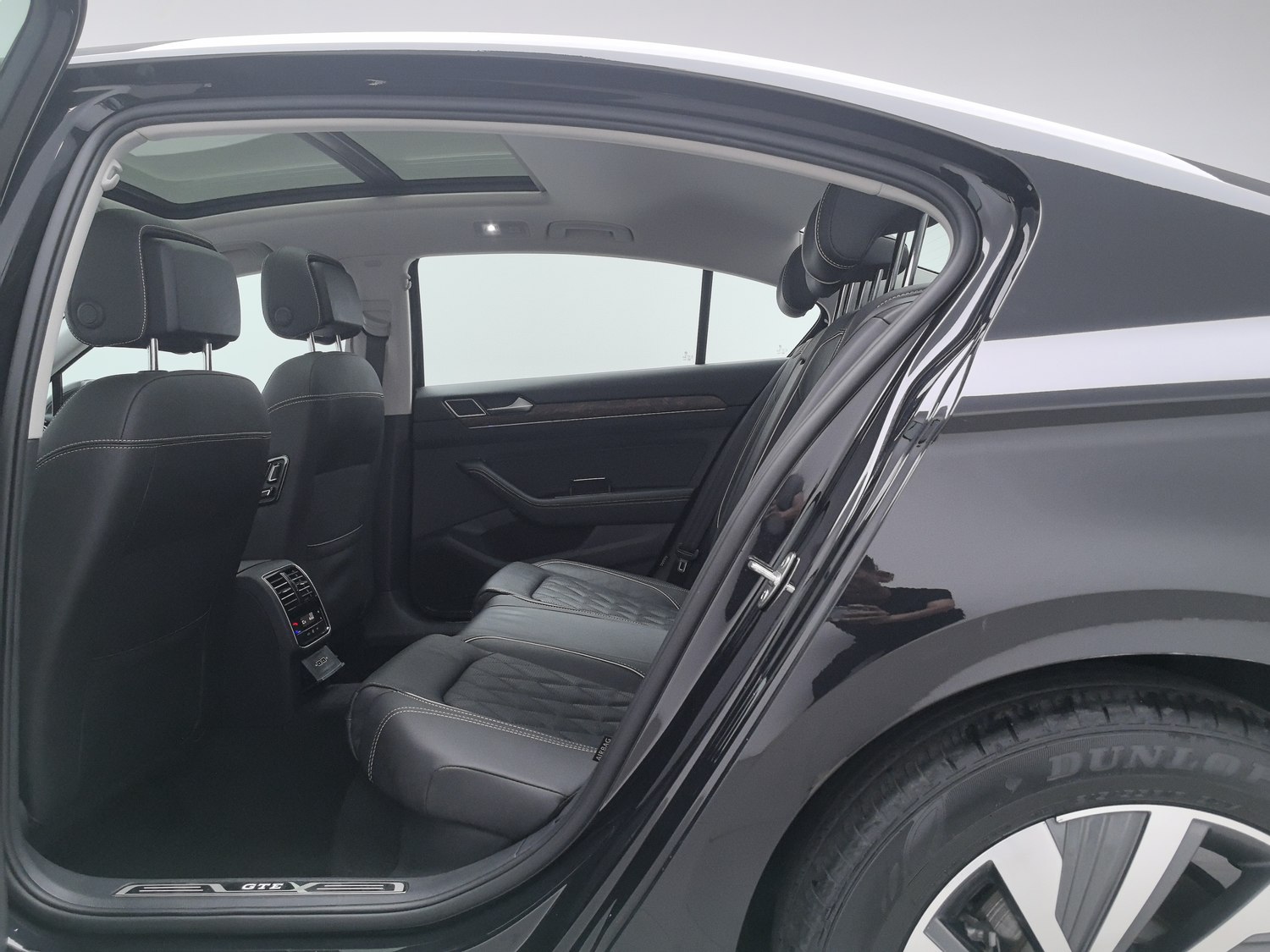 Used Volkswagen Magotan GTE 2022 1.4 AT