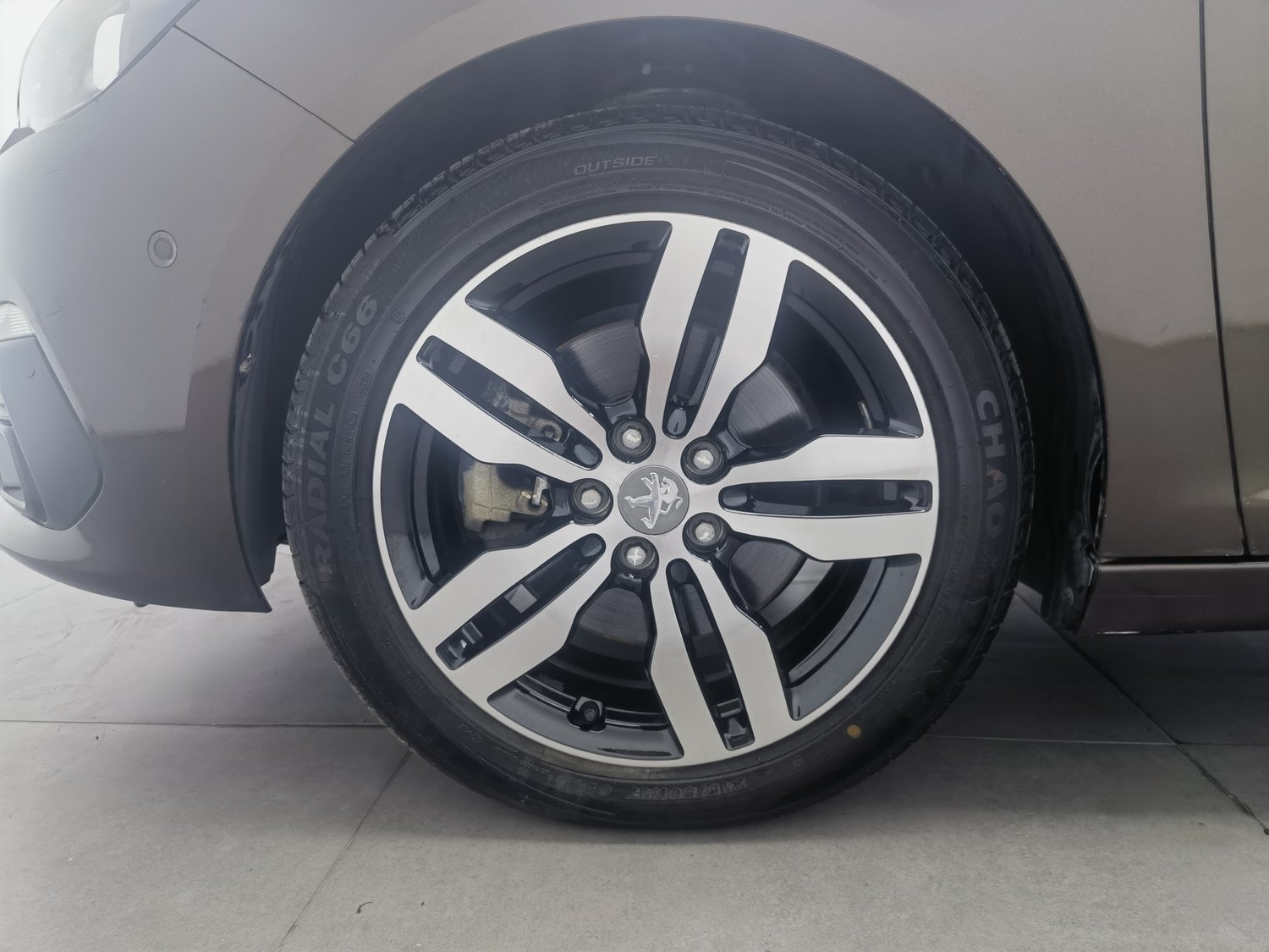 Used Peugeot 308 2016 1.6 AT