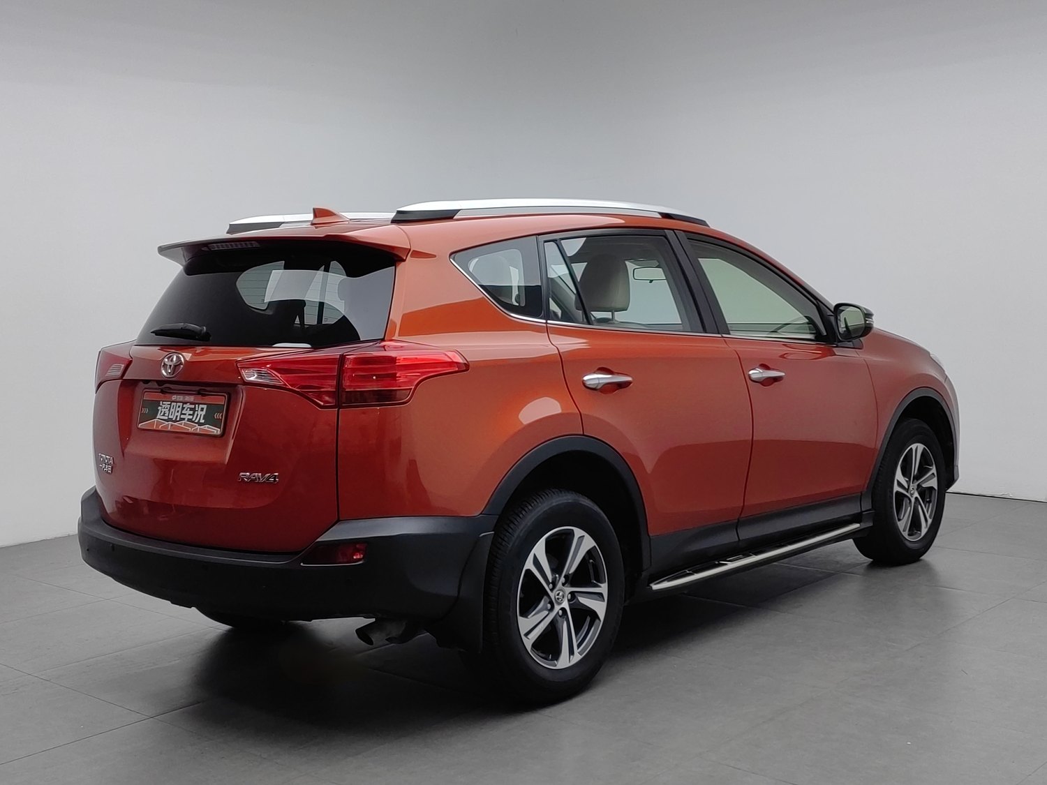 Used Toyota RAV4 2015 2.0 AT