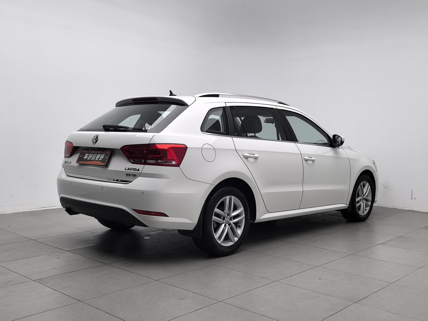 Used Volkswagen Gran Lavida 2017 1.2 AT
