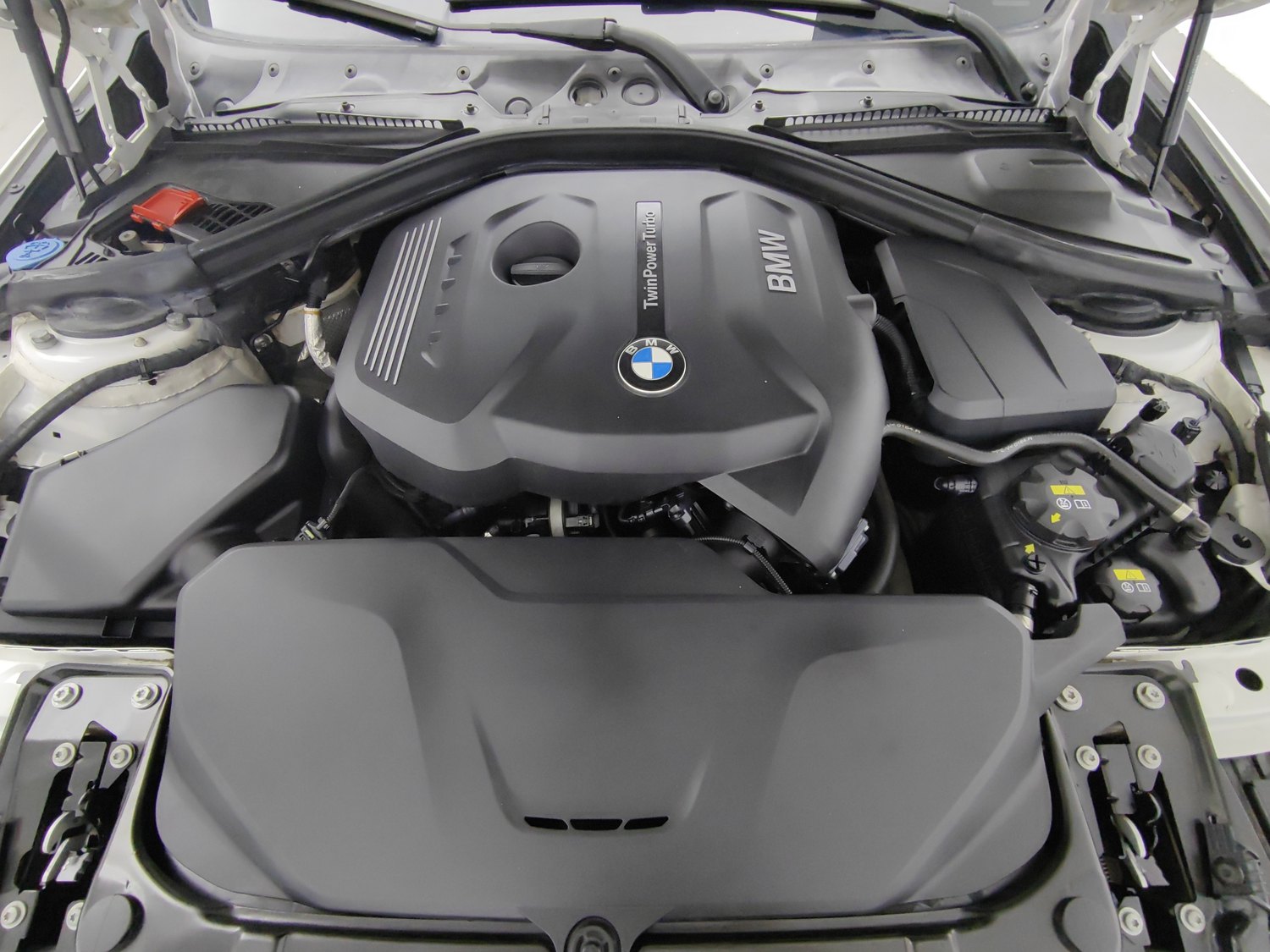 Used BMW THE3 2017 2.0 AT