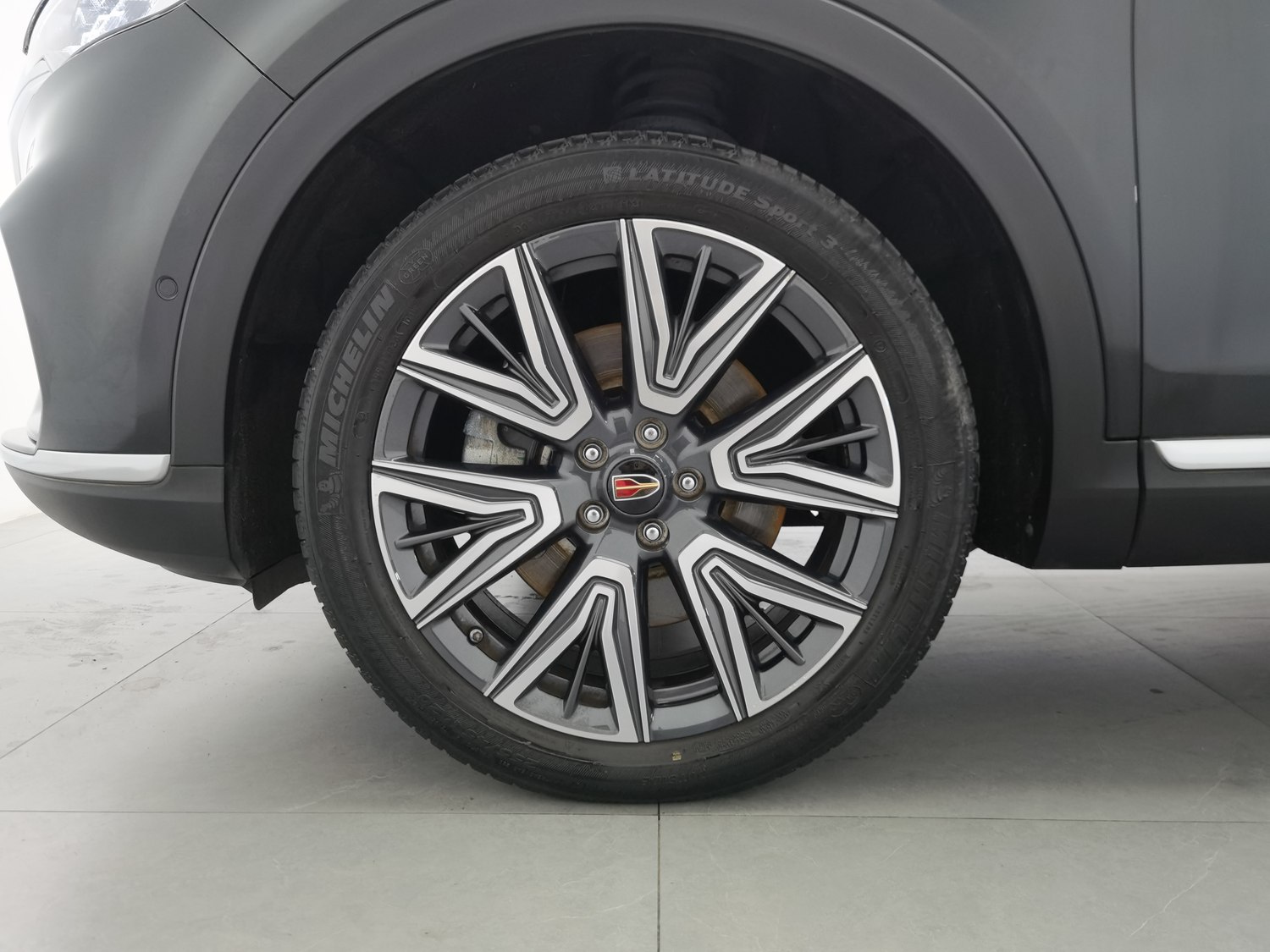 Used Hongqi HS5 2022 2.0 AT