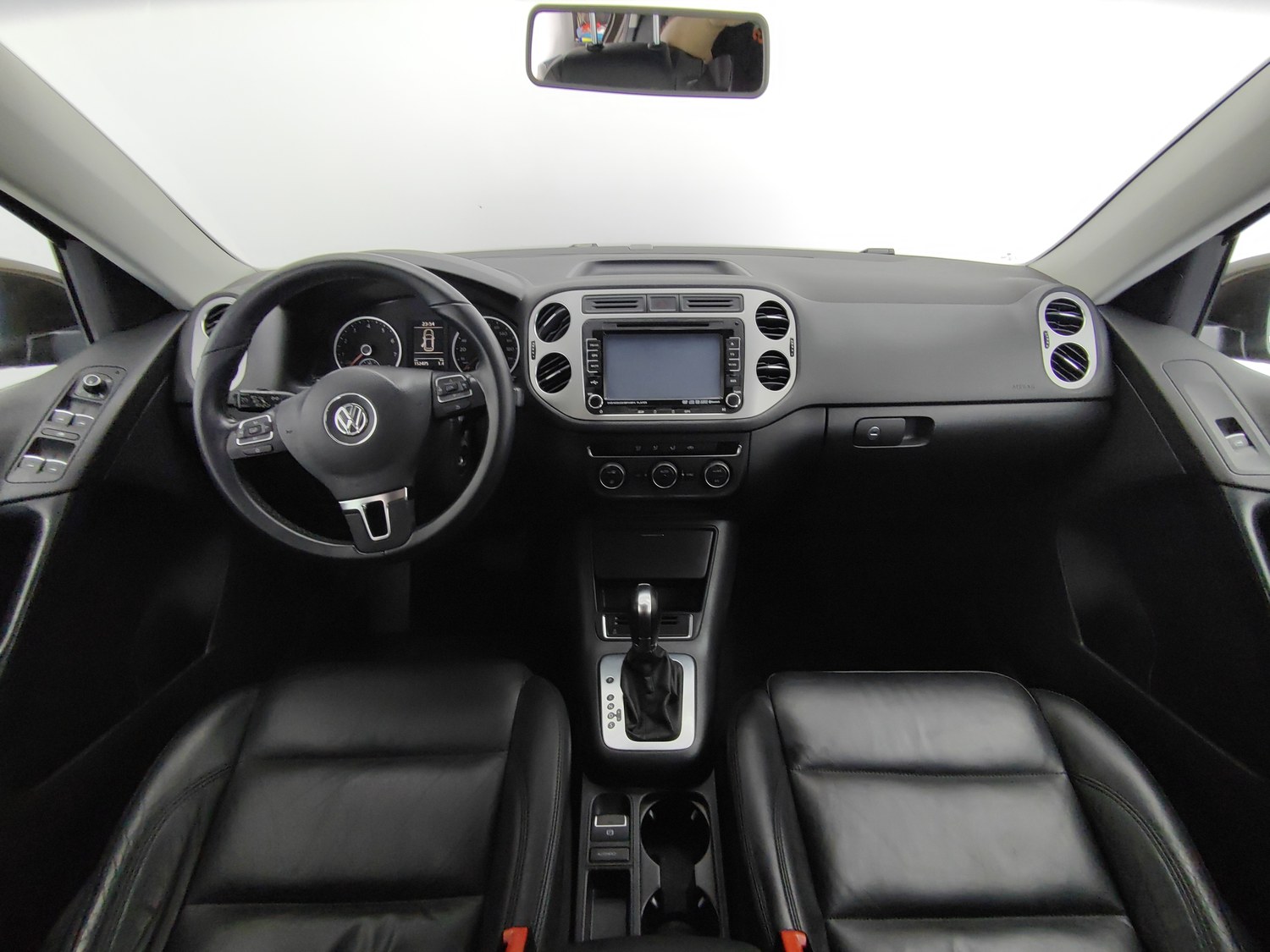 Used Volkswagen Tiguan 2013 1.8 AT