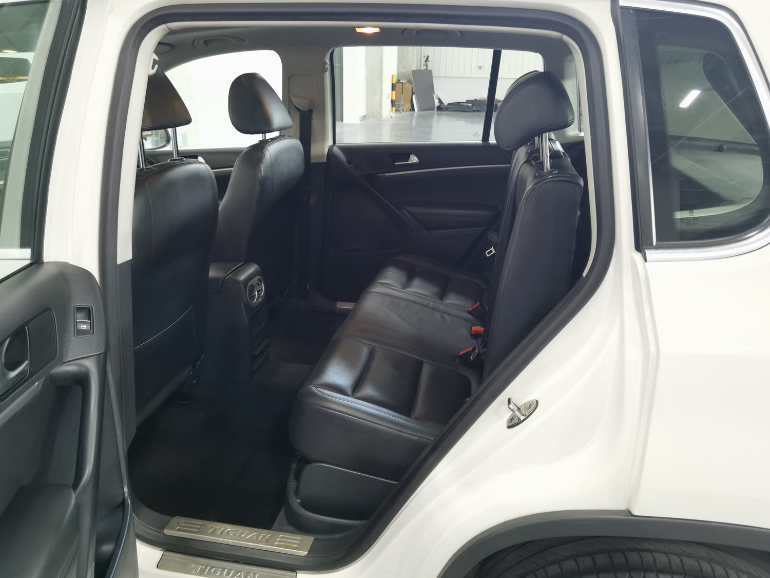 Used Volkswagen Tiguan 2015 1.8 AT