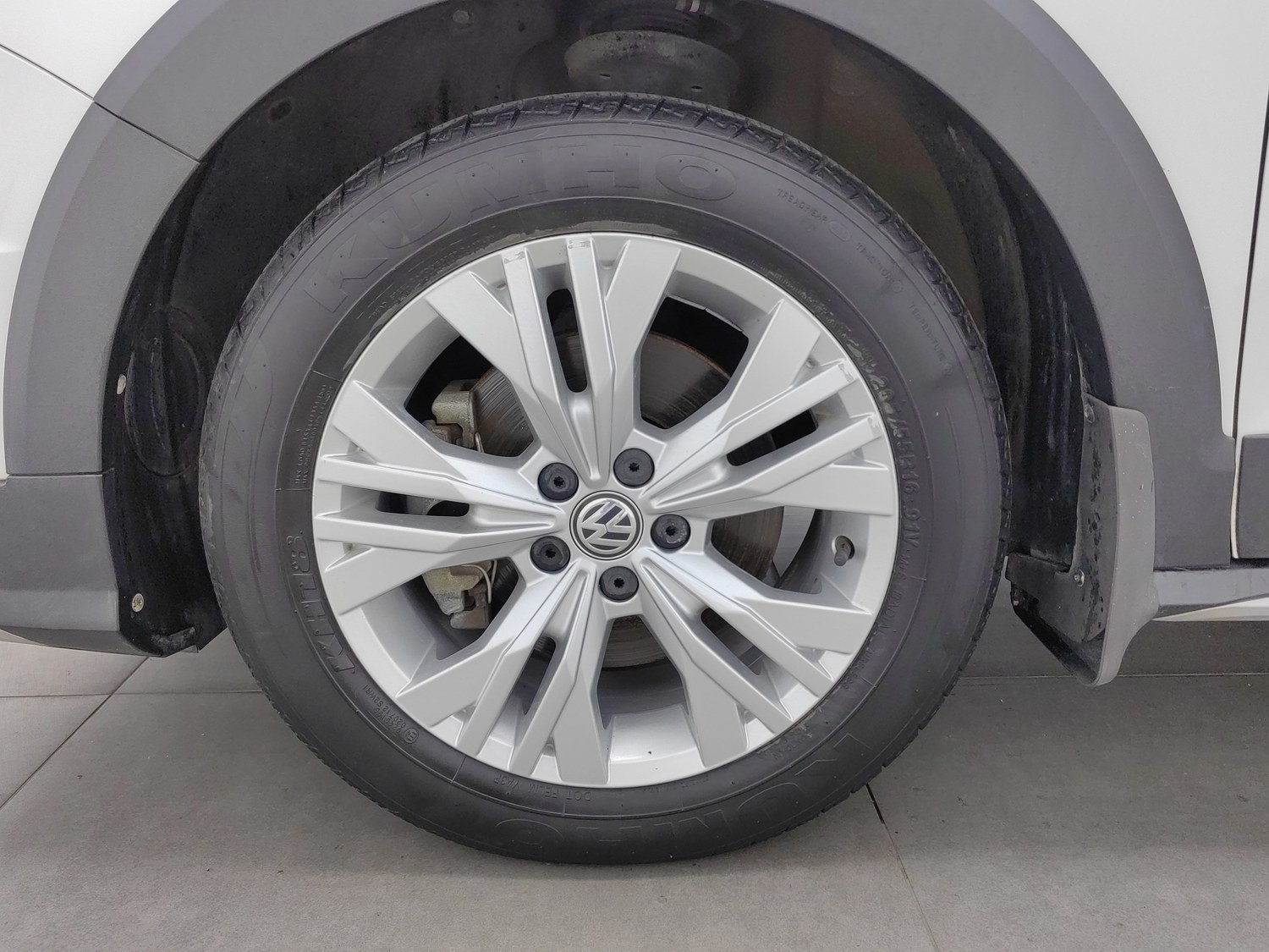 Used Volkswagen C-TREK 2018 1.4 AT