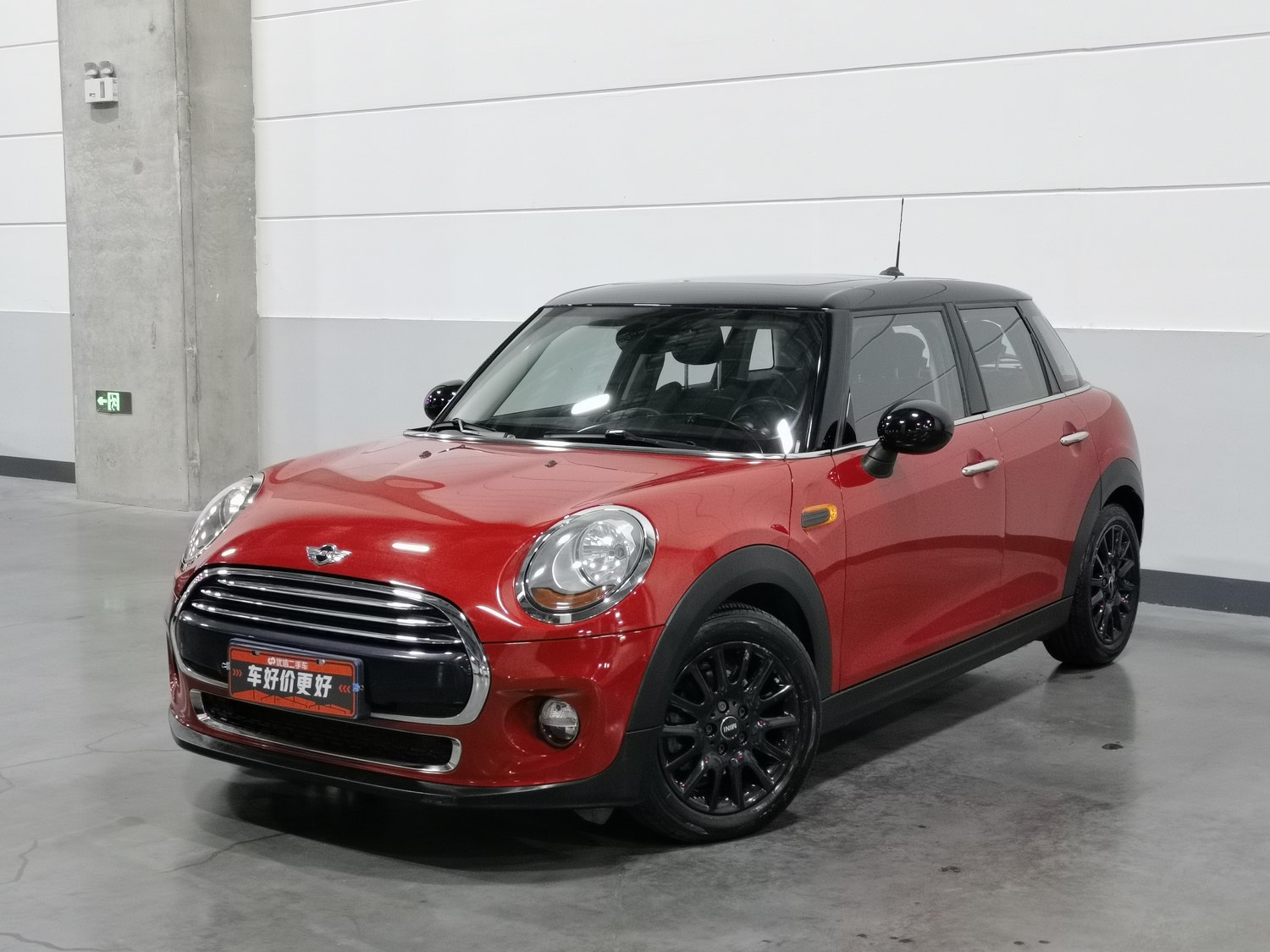 Used MINI MINI 2016 1.5 AT