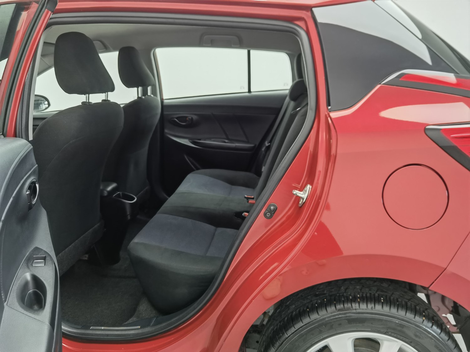 Used Toyota YARiS L 2016 1.5 AT