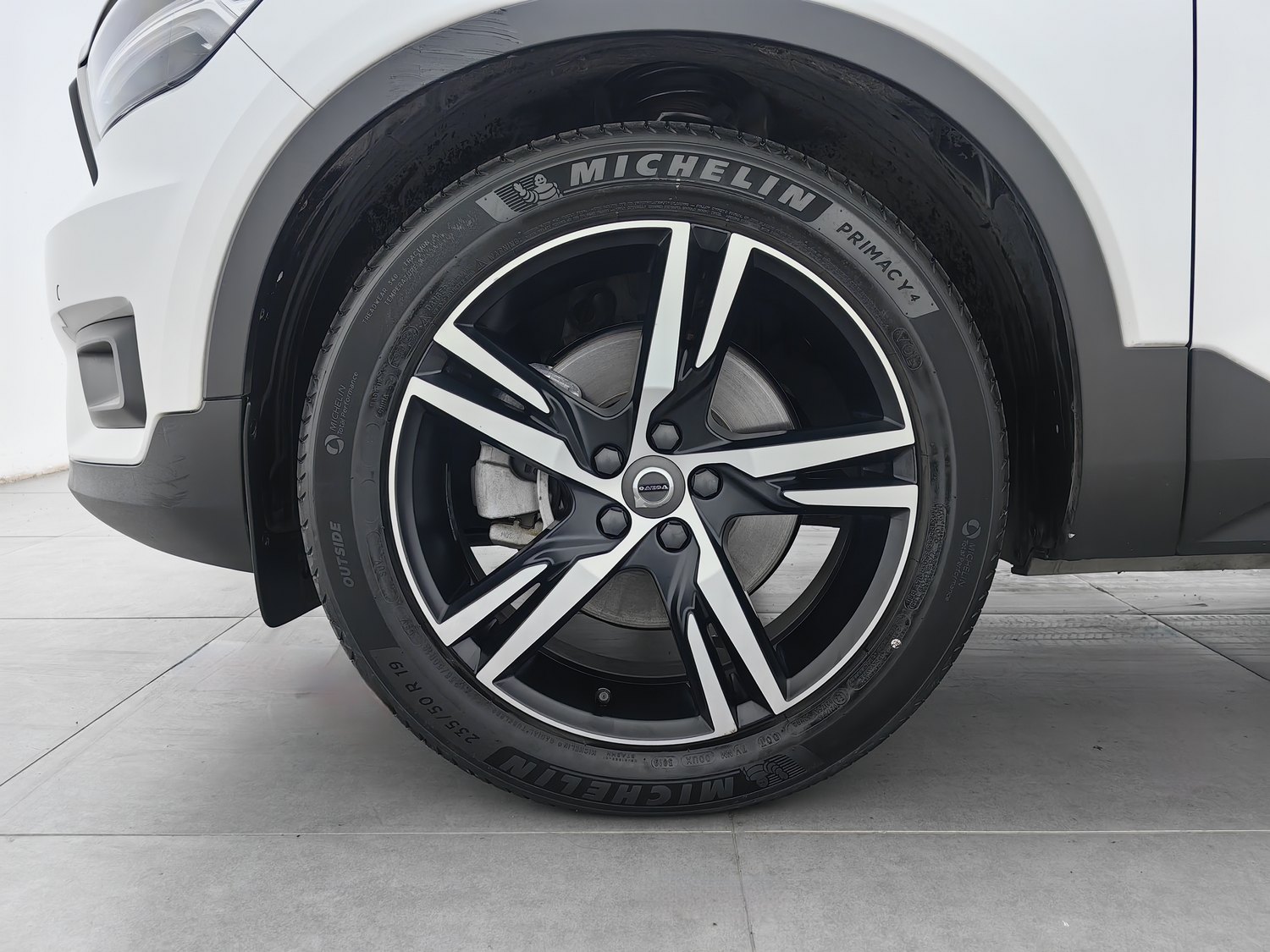 Used Volvo XC40 2020 2.0 AT