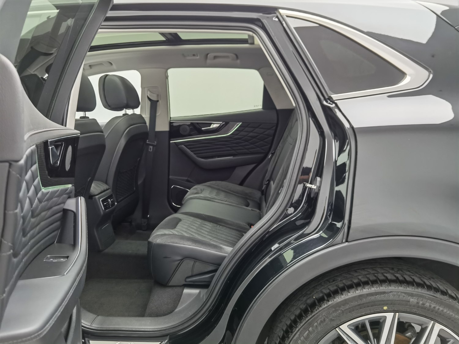 Used Hongqi HS5 2022 2.0 AT
