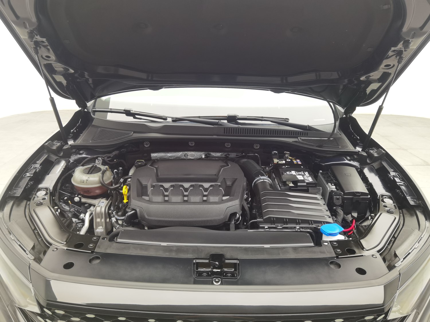 Used Volkswagen Passat 2025 2.0 AT