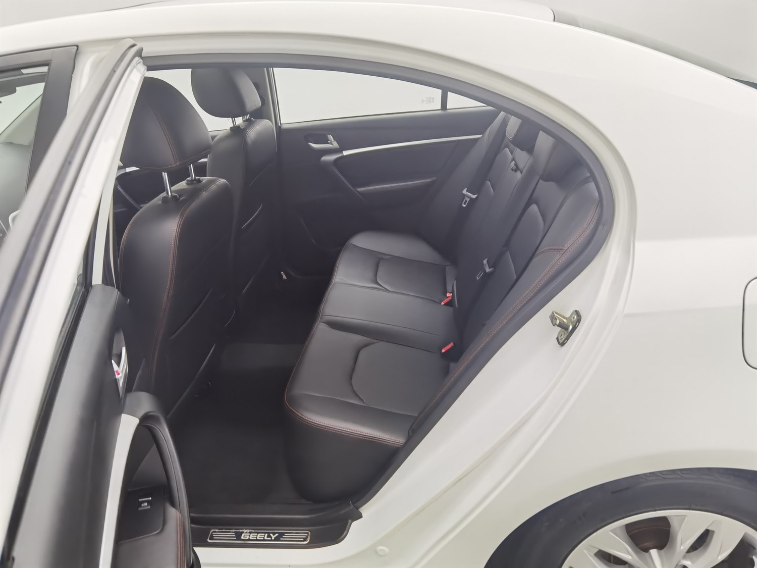 Used Geely Emgrand 2015 1.5 MT