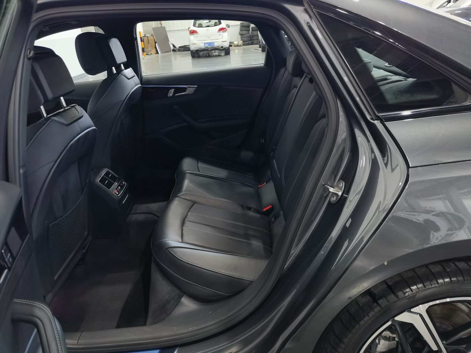 Used Audi A4L 2024 2.0 AT