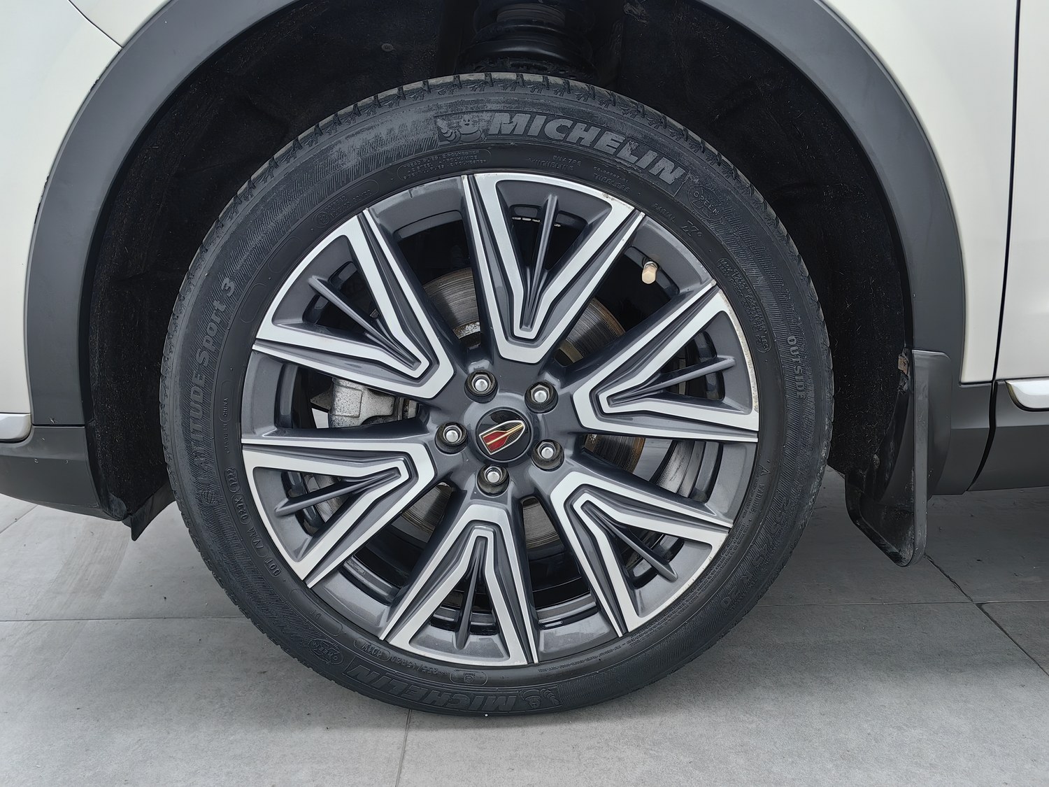 Used Hongqi HS5 2022 2.0 AT