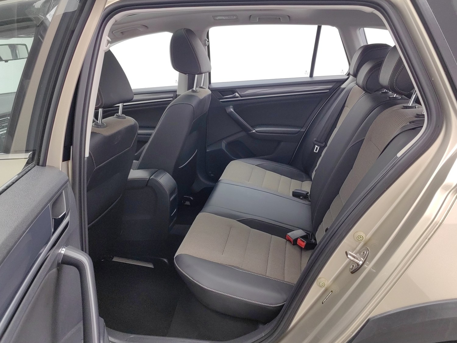 Used Volkswagen C-TREK 2018 1.5 MT