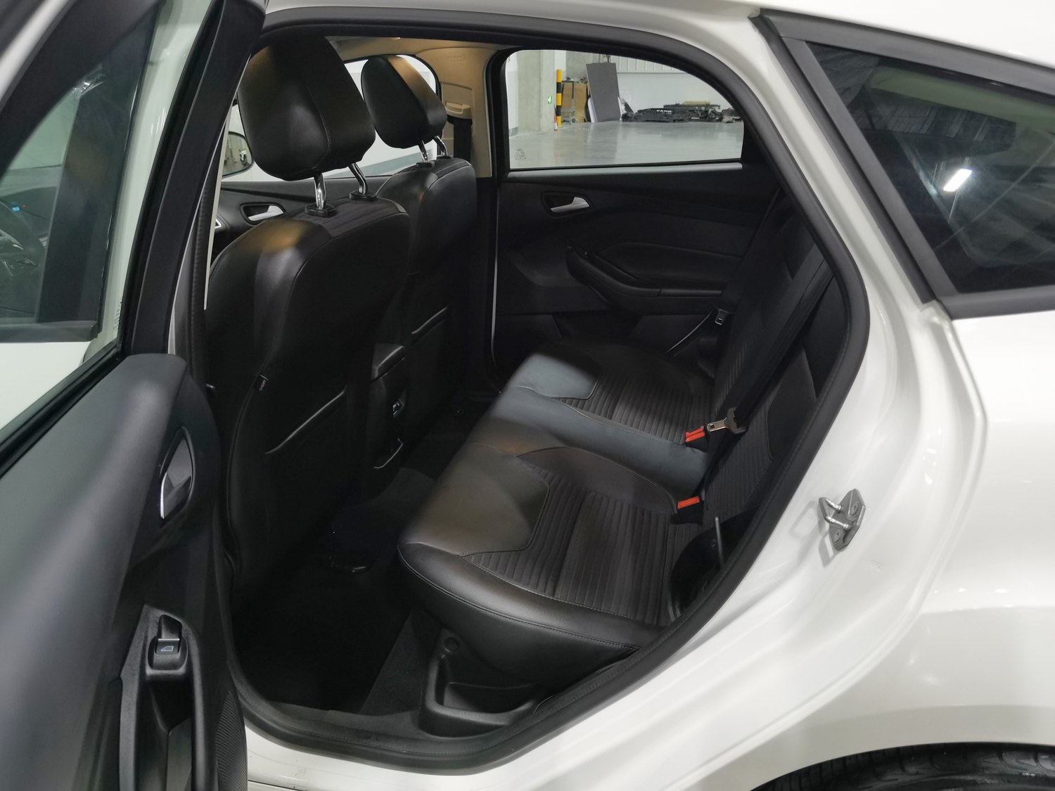 Used Ford Focus 2015 1.6 MT