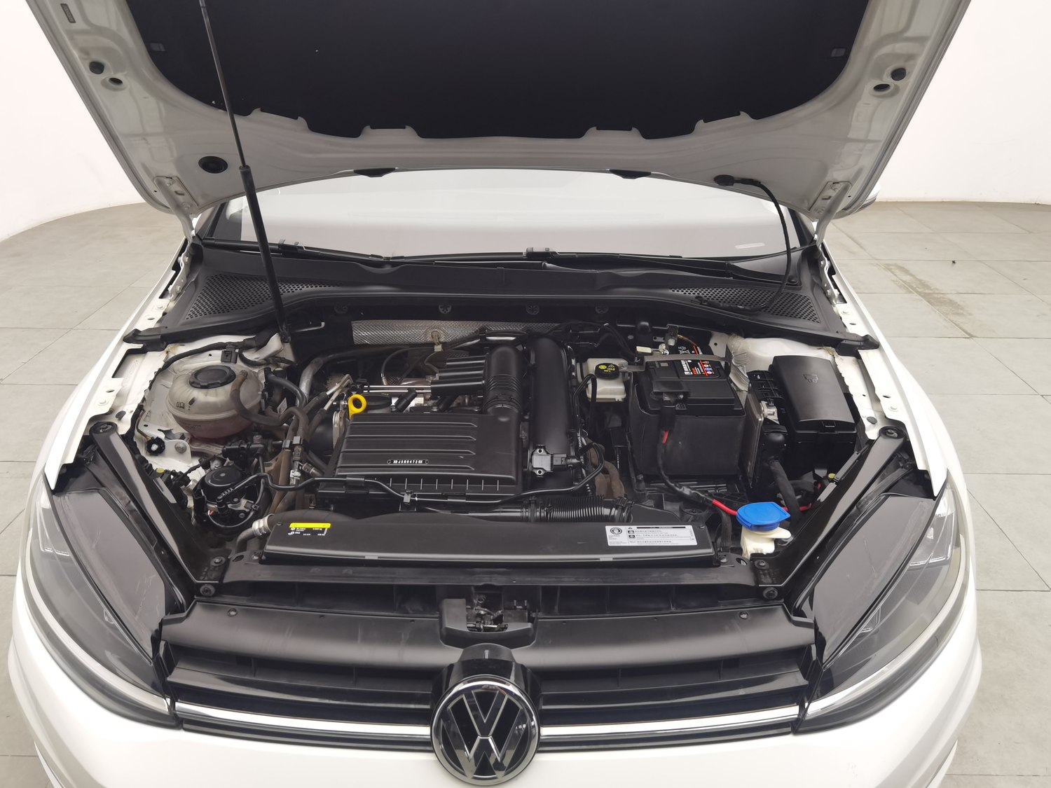 Used Volkswagen Golf 2020 1.4 AT