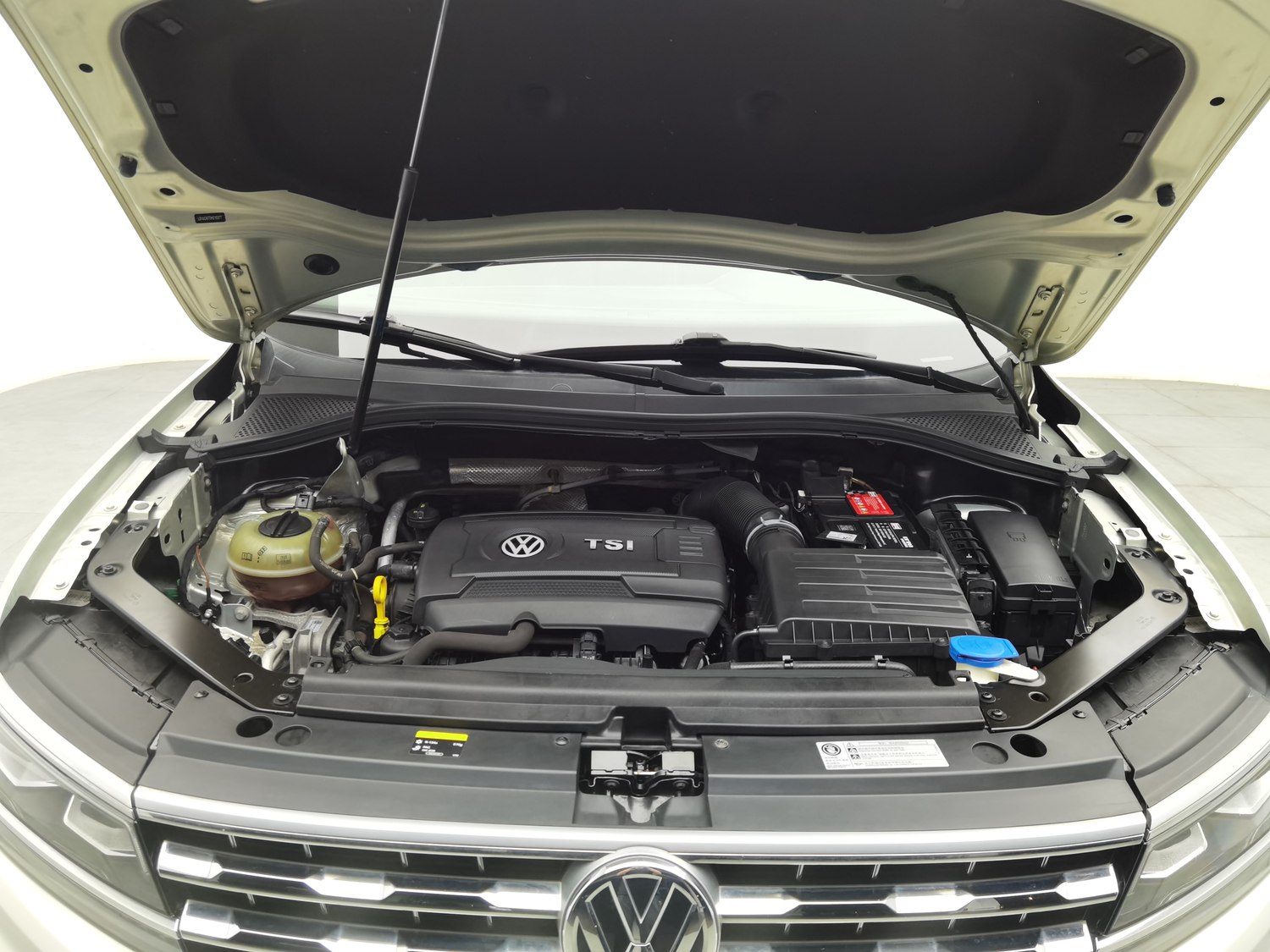 Used Volkswagen Tiguan L 2017 1.8 AT
