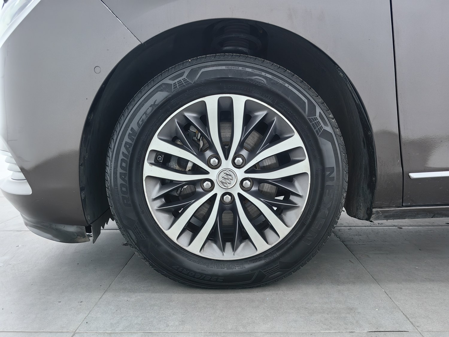 Used Buick GL8 2017 2.0 AT