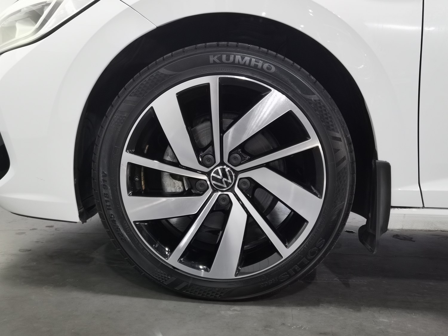 Used Volkswagen Sagitar 2024 1.5 AT