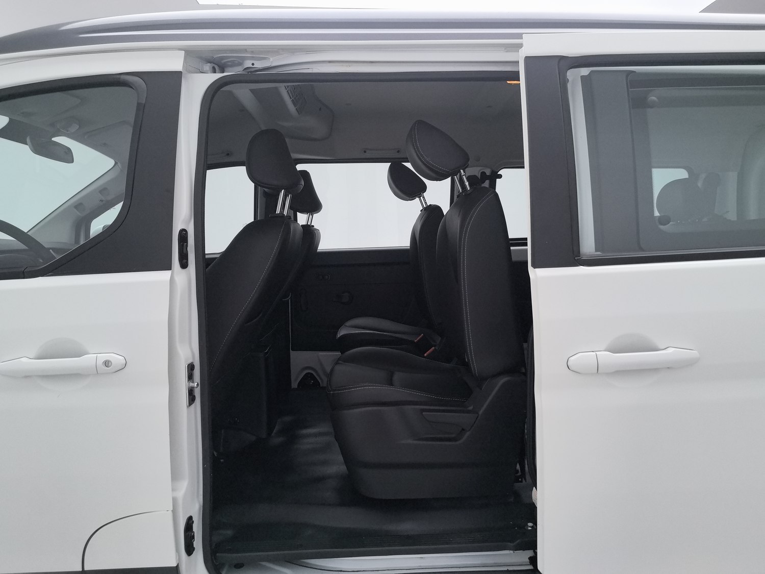 Used SHENYANG JINBEI AUTOMOTIVE CO.,LTD Jinbei Hiace M Classic 2022 1.5 MT