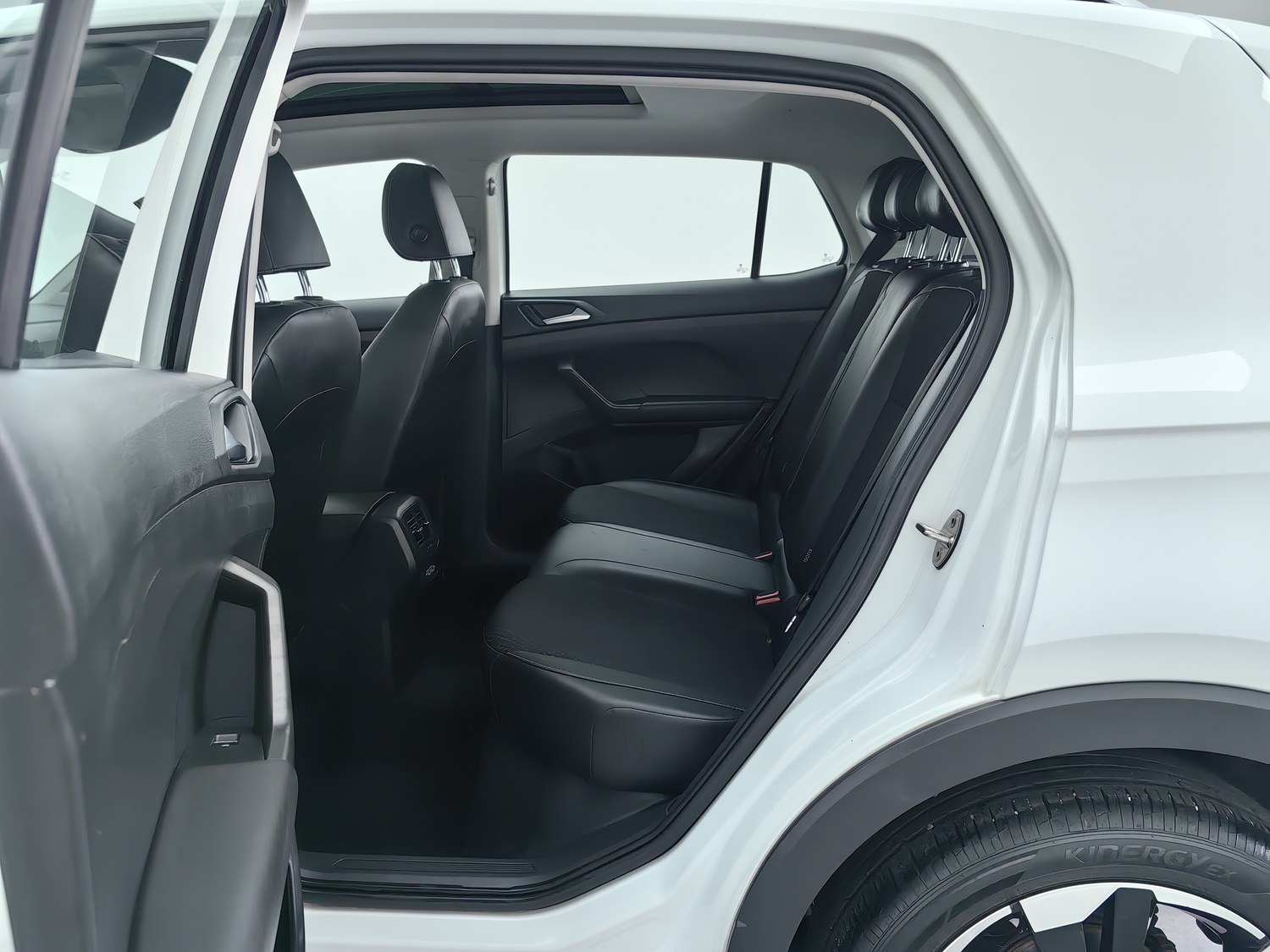 Used Volkswagen Tacqua 2020 1.5 AT