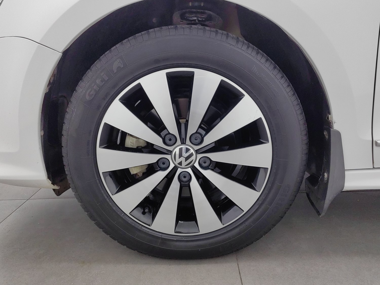 Used Volkswagen Sagitar 2018 1.6 AT