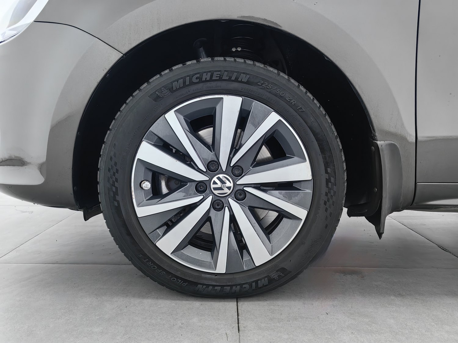 Used Volkswagen Sharan 2019 2.0 AT