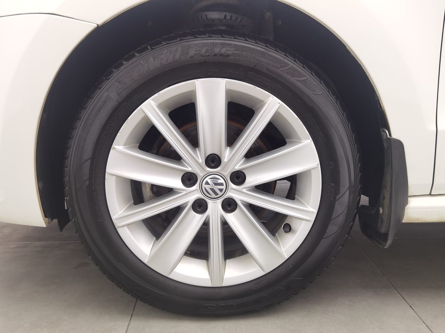 Used Volkswagen Polo 2014 1.4 AT