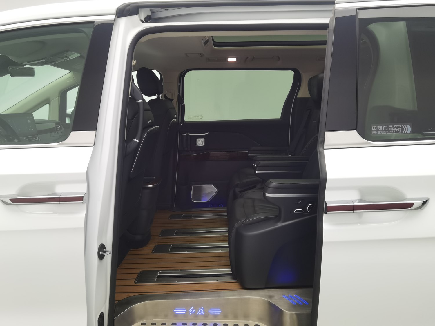 Used Hongqi HQ9 2023 2.0 AT