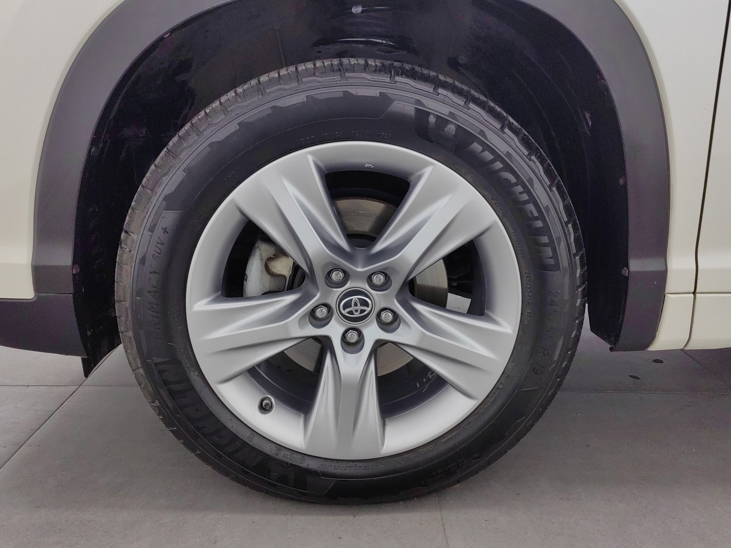 Used Toyota Highlander 2018 2.0 AT