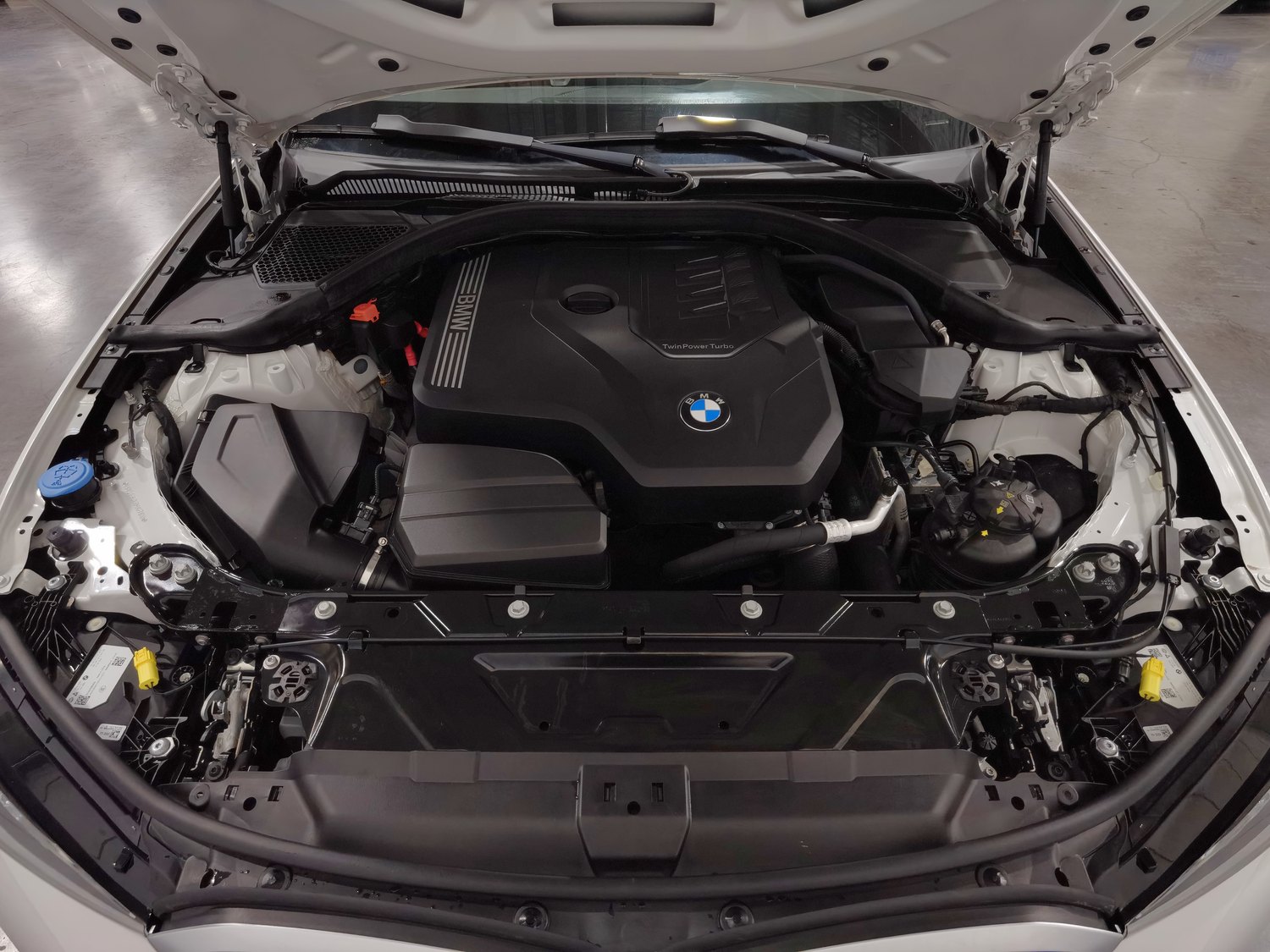 Used Bayerische Motoren Werke AG 3 Series 2024 2.0 AT