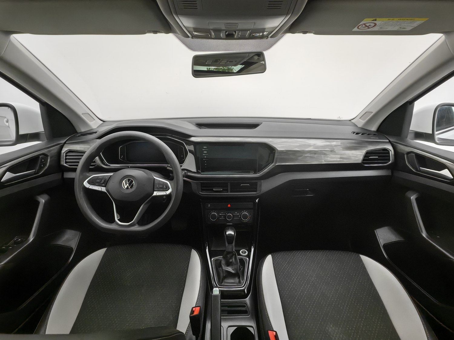 Used Volkswagen Tacqua 2020 1.5 AT