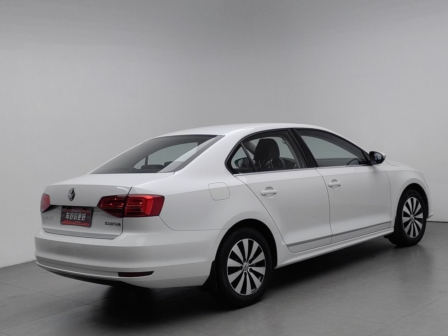 Used Volkswagen Sagitar 2018 1.6 AT
