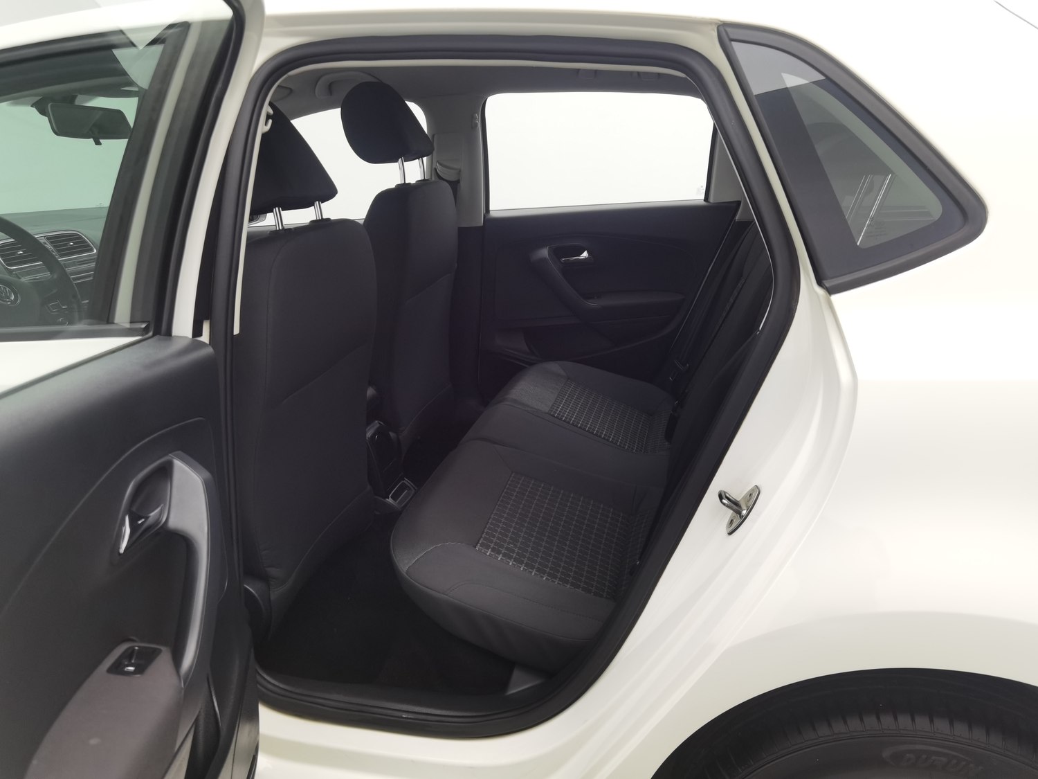 Used Volkswagen Polo 2014 1.4 AT