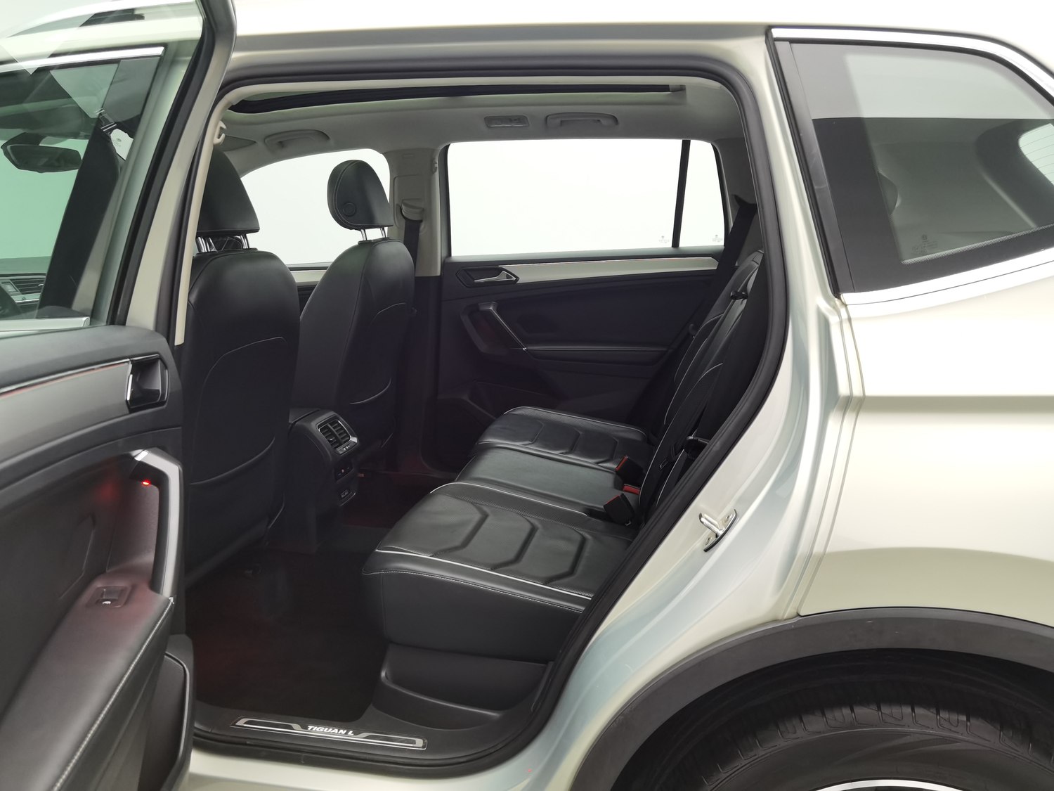 Used Volkswagen Tiguan L 2017 1.8 AT