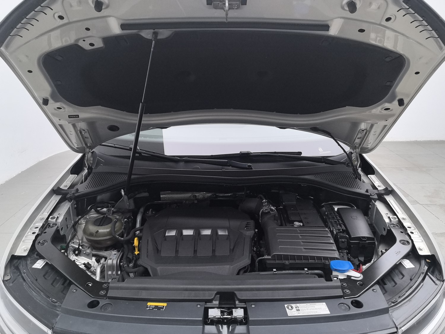 Volkswagen Tiguan L 2022 2.0 AT d'occasion