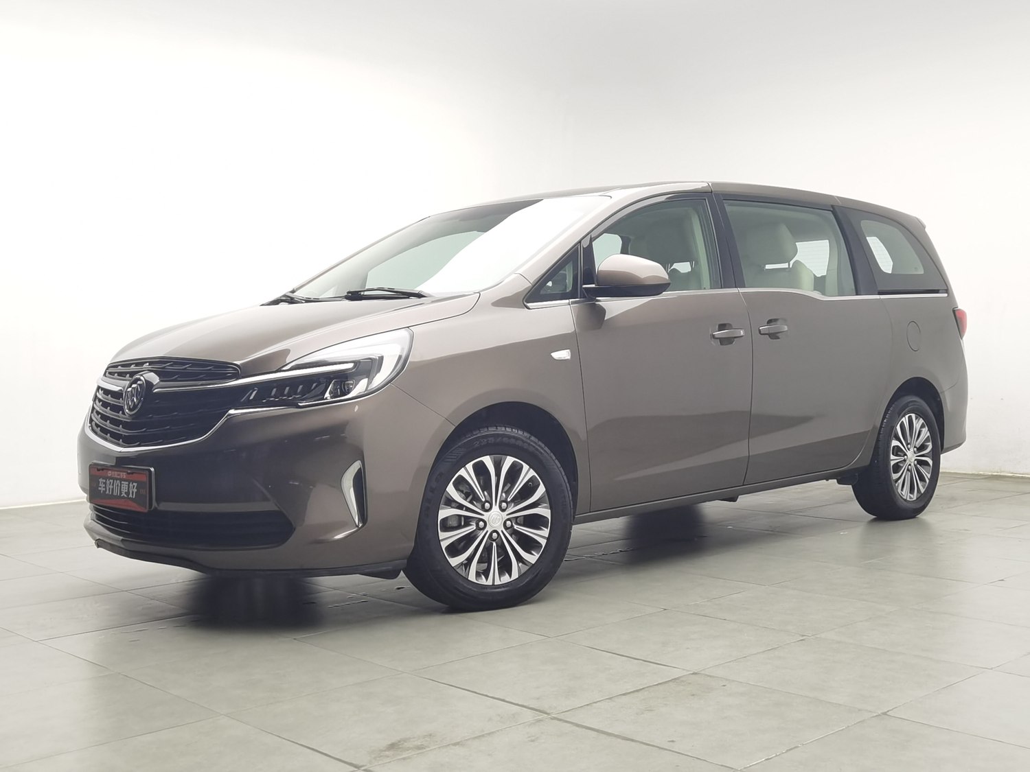 Used Buick GL8 2022 2.0 AT